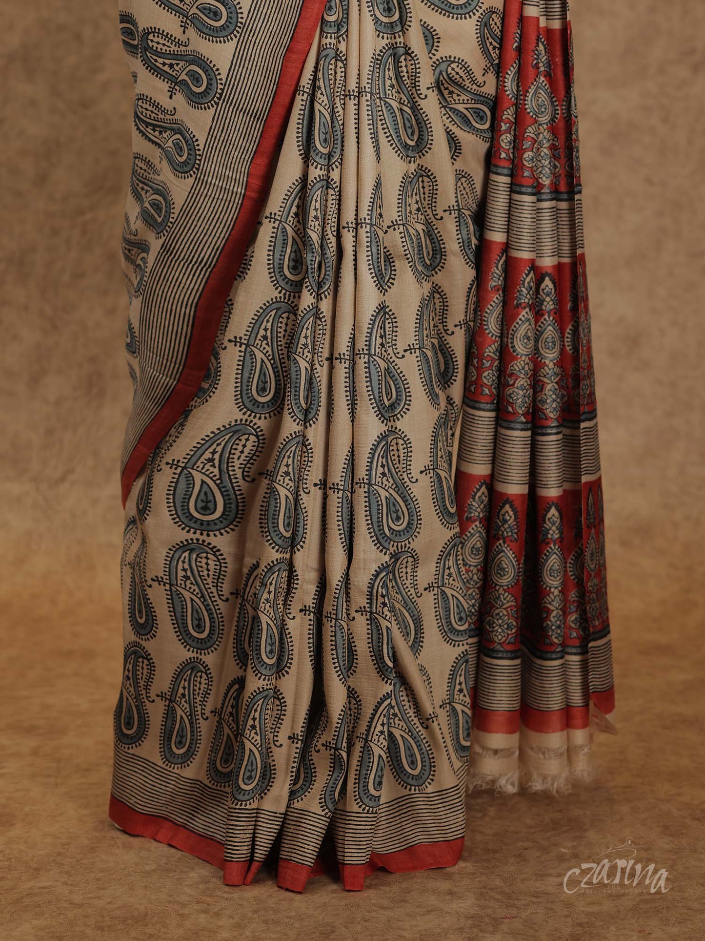 BIEGE WITH GREY BLOCK PRINTED SOFT TUSSAR SILK SAREE