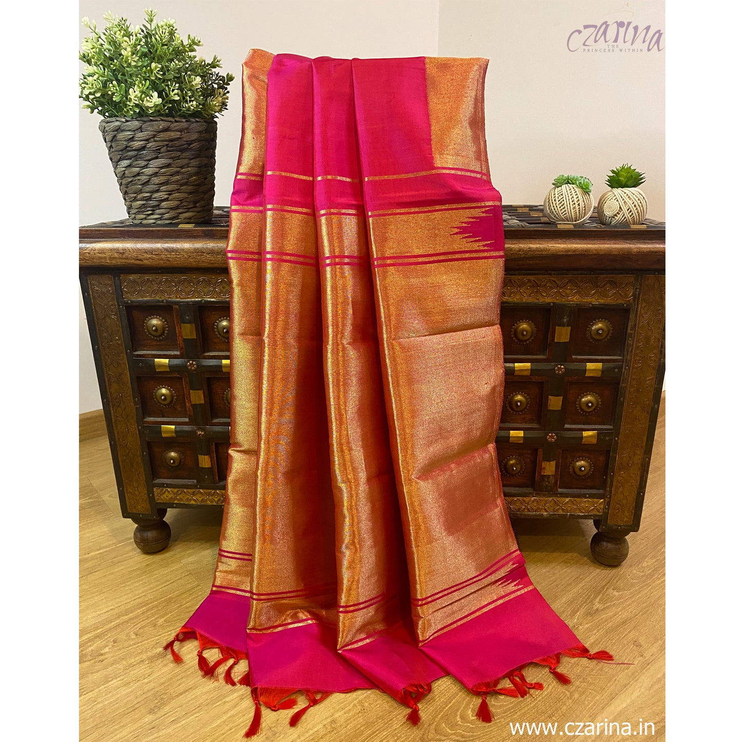 PINK GOLDEN KANCHIPURAM SILK SAREE